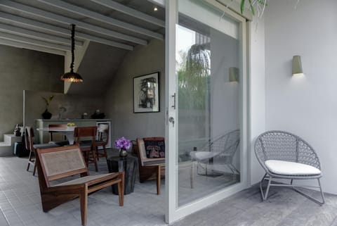 Seating area, Dining area, On site