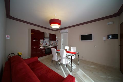 TV and multimedia, Kitchen or kitchenette, Living room, Dining area, pet friendly, stove