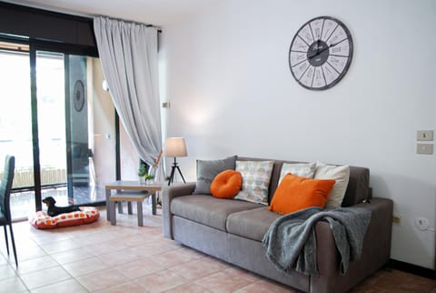 Home & Pet - Fiori Apartment in Lombardy