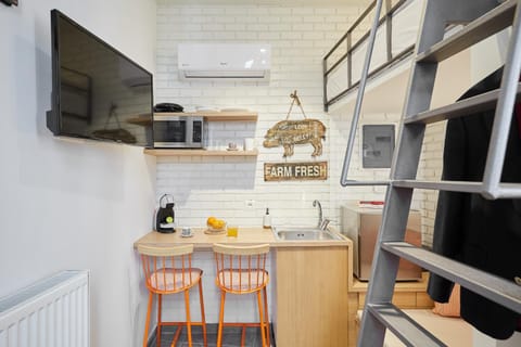 TV and multimedia, Kitchen or kitchenette, air conditioner