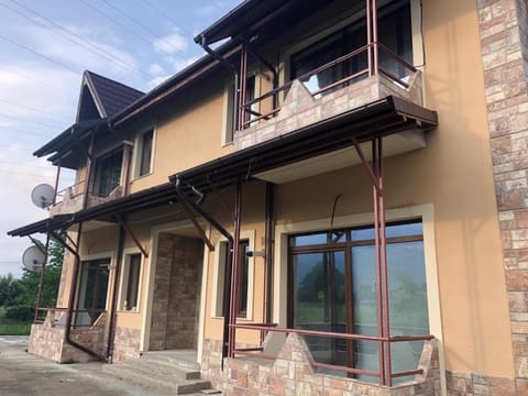 Property building, Facade/entrance