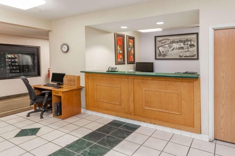 Lobby or reception, On site