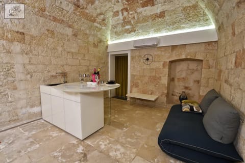Corte Cairoli B&B and Suites Bed and Breakfast in Bari
