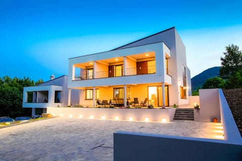 Property building, Patio