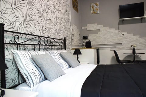 Chloe's Rooms Bed and Breakfast in Cagliari