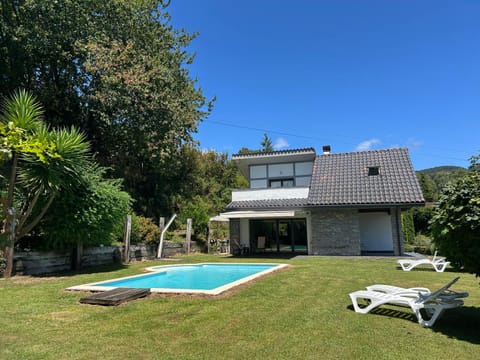 Property building, Natural landscape, Garden, Garden view, Pool view, Swimming pool, sunbed