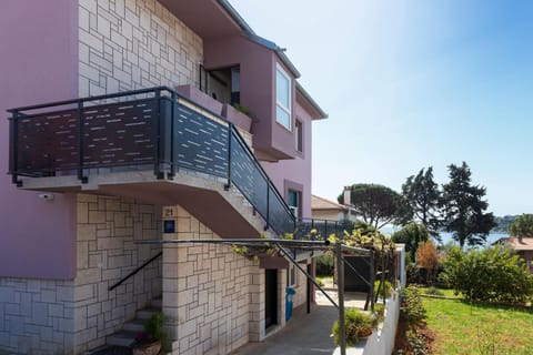 Apartments Perka near beach Bed and Breakfast in Pula