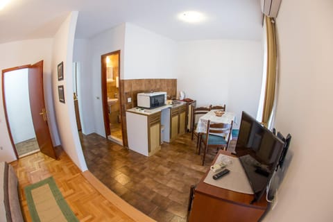 Guesthouse Dapcevic Bed and Breakfast in Budva