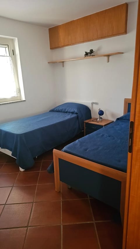 Photo of the whole room, bunk bed