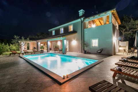 Night, Swimming pool