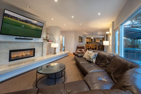 The Fairways House House in Scotland