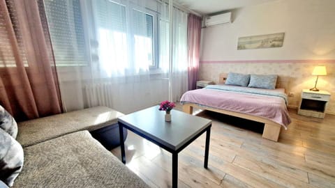 Apartmani Paku Apartment in Belgrade