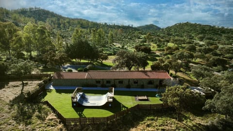 Property building, Property building, Day, Natural landscape, Mountain view