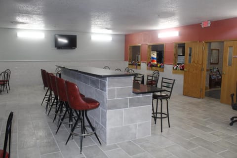 Pier Inn Hotel in Luna Pier