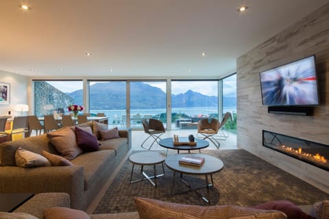 TV and multimedia, Living room, Lake view, Mountain view