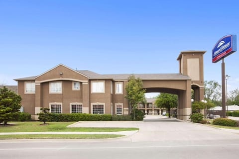 Property building, On site