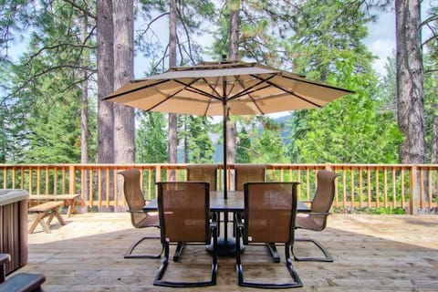 Scenic Wonders & Apt. House in Yosemite Park Way