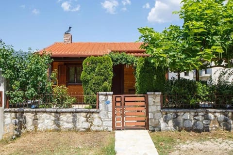 Property building, Garden, Garden view