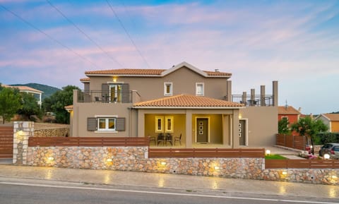 Property building, Day