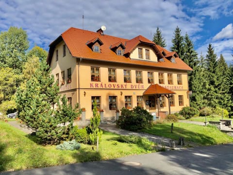 Property building, Garden