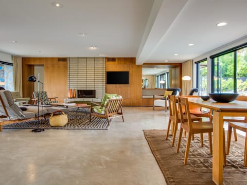 Mostero House by ACME House Company Villa in Palm Springs