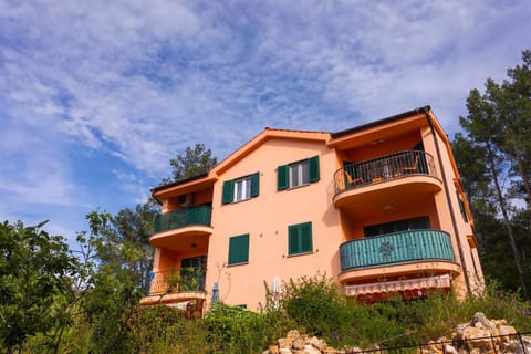 Facade/entrance, Beach, Sea view