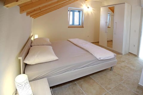 Lucich White House Apartment in Šibenik-Knin County, Croatia