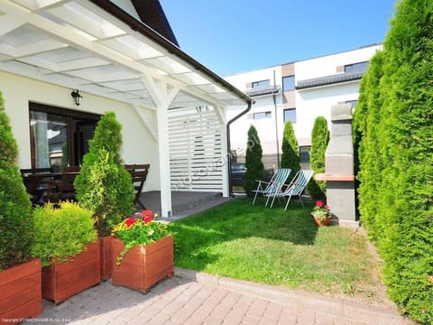 Patio, Garden, Balcony/Terrace