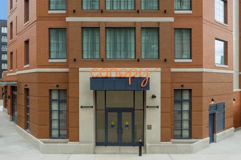 Property building, Facade/entrance, Day