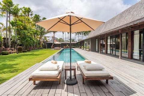 Garden, Swimming pool