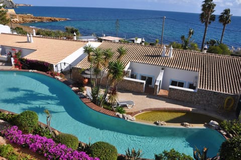 Pool view, Sea view