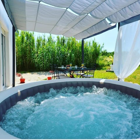 House "River and sea" House in Podstrana