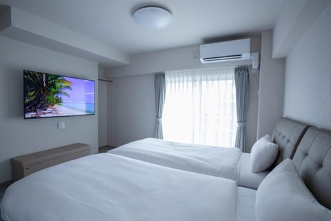 Bed, TV and multimedia, Bedroom, air conditioner