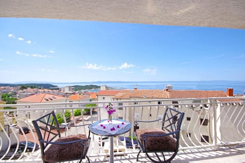 Makarska sea view rooms Bed and Breakfast in Makarska