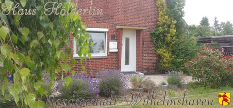 Property building, Facade/entrance, Garden