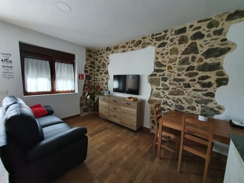 TV and multimedia, Living room, Dining area
