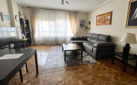 Living room, Photo of the whole room