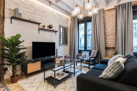 Communal lounge/ TV room, TV and multimedia, Living room
