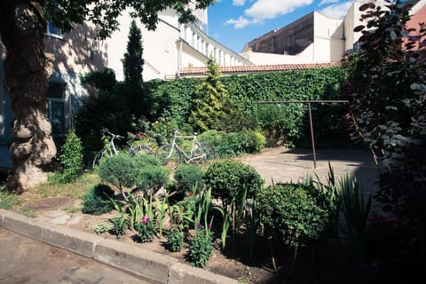 Property building, Garden