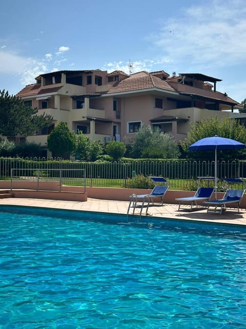 Property building, Pool view, Swimming pool