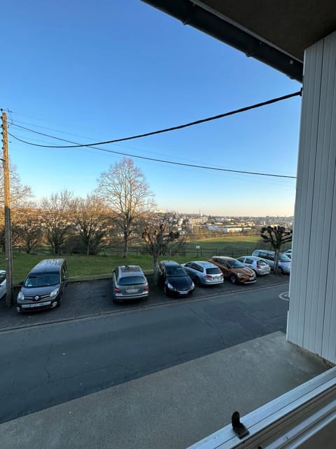 Appartement meublé proche du futuroscope Apartment in Poitiers