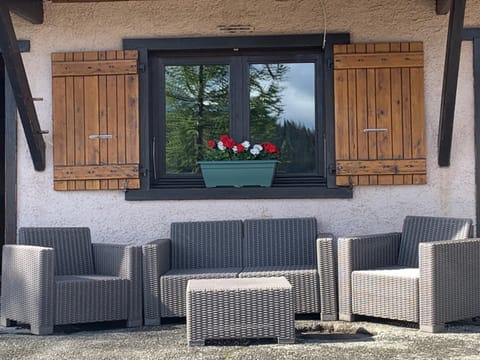 Grand appartement aux SAISIES Apartment in Villard-sur-Doron