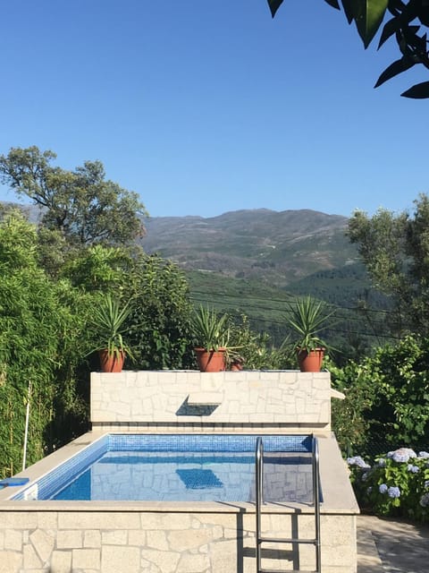 Casa Ponto Da Cruz House in Viana do Castelo District, Portugal