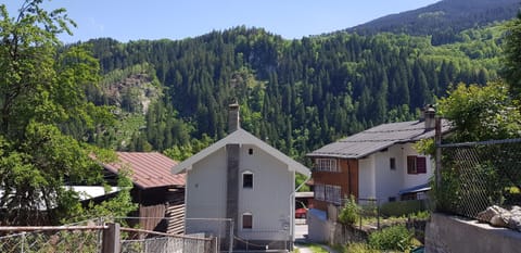 Casa Cuschina - mit Sauna in der schönen Surselva House in Canton of Grisons