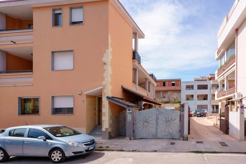 Property building, Street view