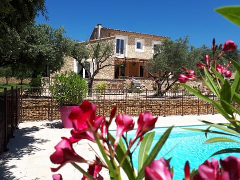 l 'oliveraie House in Gordes