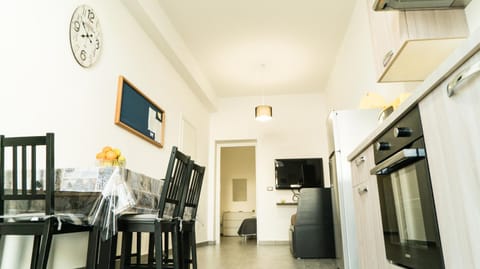 TV and multimedia, Living room, Dining area