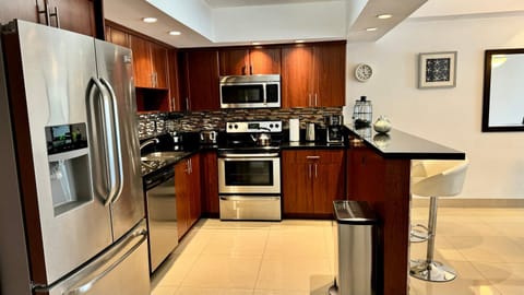 Sunny Isles Condo Resort Apartment in Sunny Isles Beach