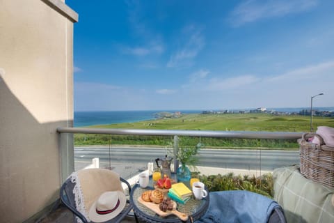 Day, Natural landscape, View (from property/room), Balcony/Terrace, Sea view