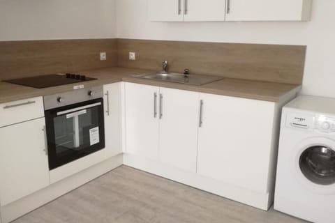 CHE F3 gauche Terrasse jardin barbecue hypercentre wifi Apartment in Normandy